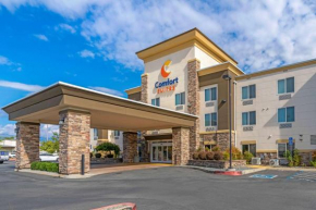 Отель Comfort Suites Redding - Shasta Lake  Реддинг